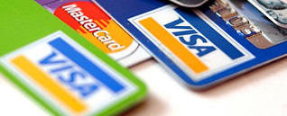 Thanh toán trực tuyến bằng các loại thẻ trong và ngoài nước giúp quý khách lịnh động việc thanh toán và đăng ký dịch vụ trực tuyến